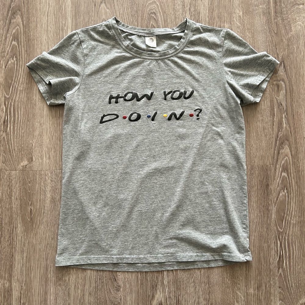 FRIENDS Graphic Tee